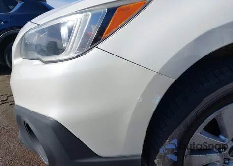 2017 Subaru Outback 2.5I z USA, uszkodzony, nr VIN 4S4BSAAC8H3372001